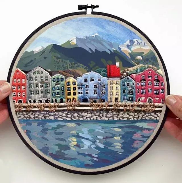 刺繡與水彩的(de)結合，誕生出(chū)很有創意的(de)作品