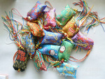 汽車一(yī / yì /yí)生平安布藝裝飾刺繡挂件